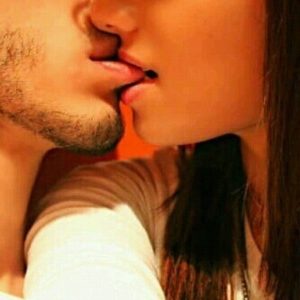 11 Tactics On How To Kiss a Girl Passionately That Every Guy Must Know