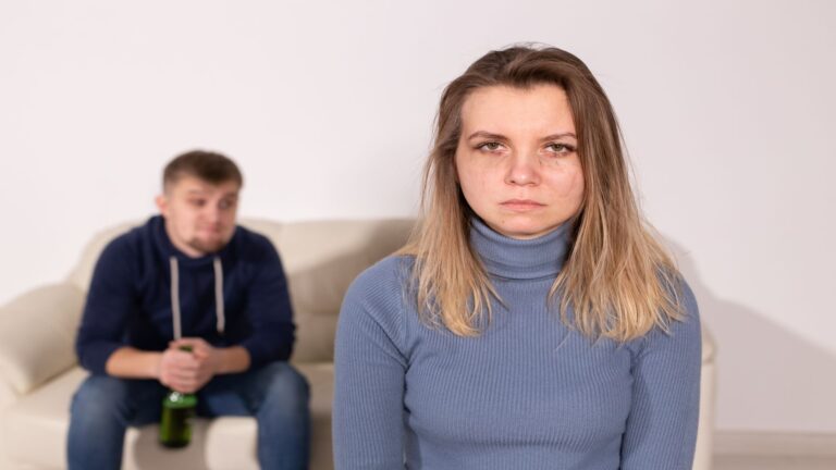 5 Ways Alcohol Abuse Affects Relationships